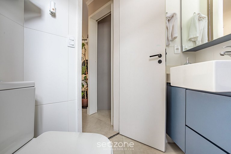 Ap 1 dorm c/piscina a 600m metro Moema/SP NPZ093