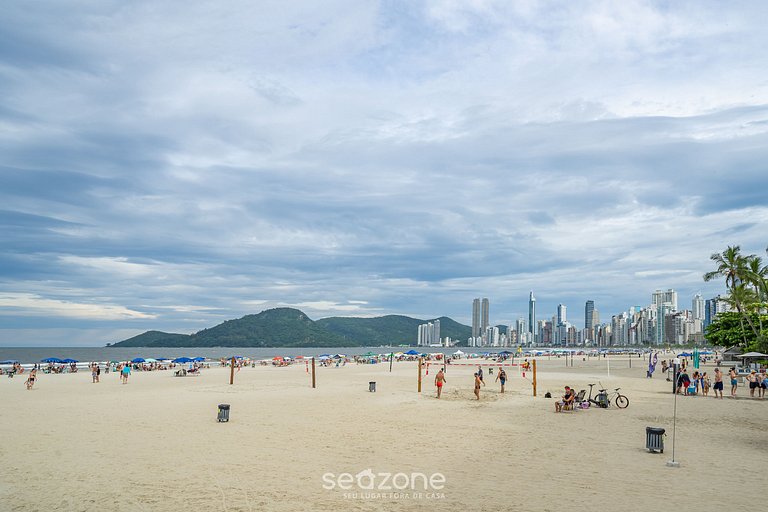 Ótimo apto pé na areia em Balneário EDG403