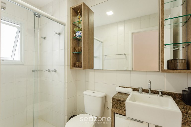 Apto 2 suítes próximo à praia Floripa-SC MHE213