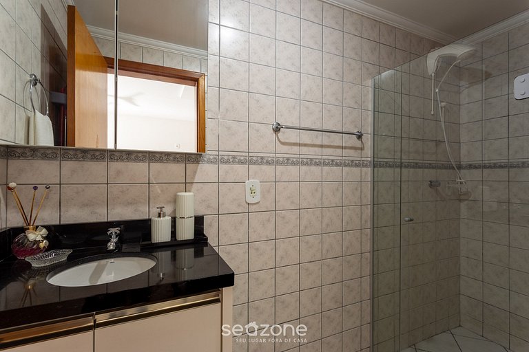 Apto Moderno c/ churasq 80m da Praia CSCG0110