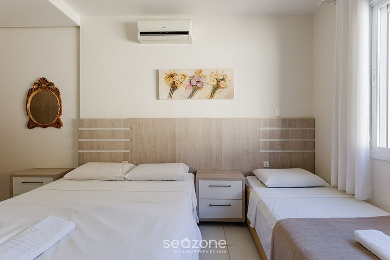 Casa triplex em condomínio Floripa-SC ALI024