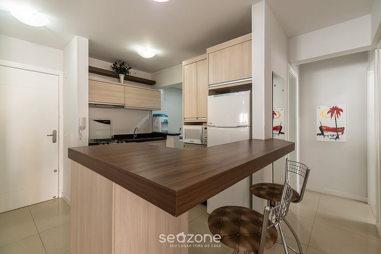 Apto c/churrasq. a poucos passos da praia RFO0102