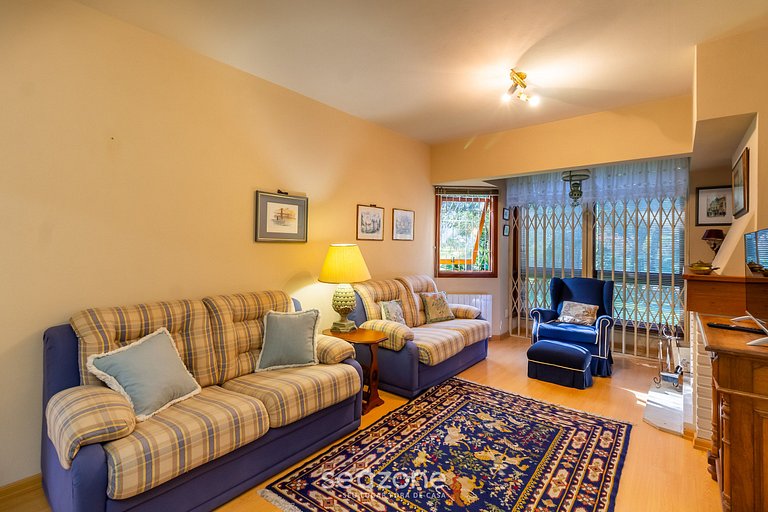 Ap con chimenea 650m del Mini Mundo Gramado JPA102