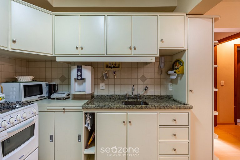 Apto com lareira 650m do Mini Mundo Gramado JPA102