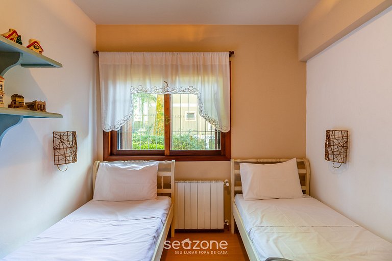 Ap con chimenea 650m del Mini Mundo Gramado JPA102