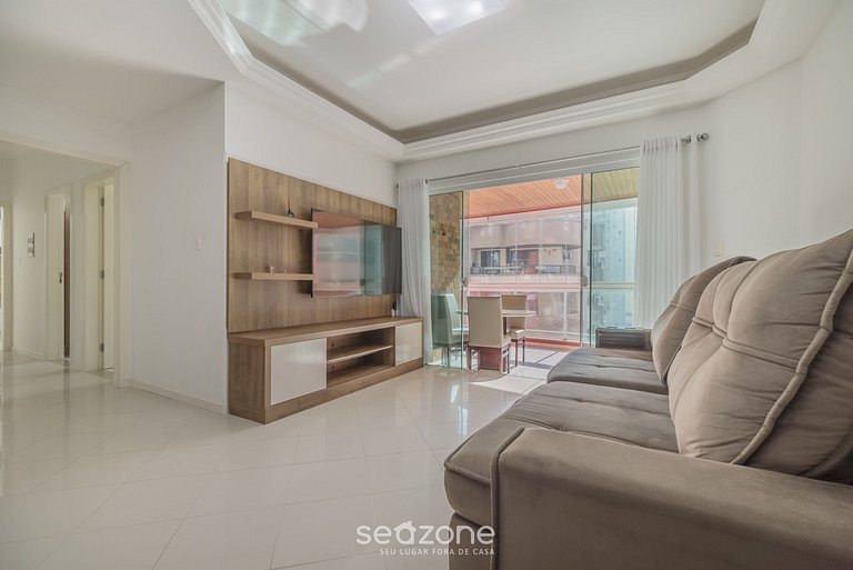 Apto 4Q c/ churrasqueira a 70m da praia RTO0502