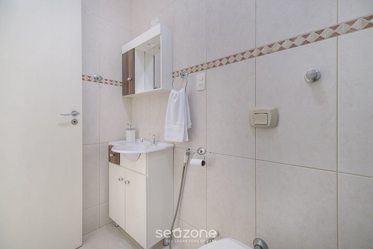 Depto 4D c/ parrilla 70m de la playa RTO0502