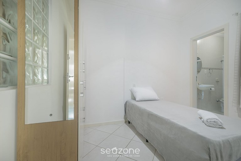 Depto 4D c/ parrilla 70m de la playa RTO0502