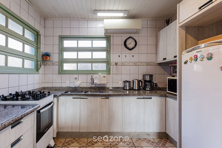 Casa con entrepiso al lado del mar RDD657