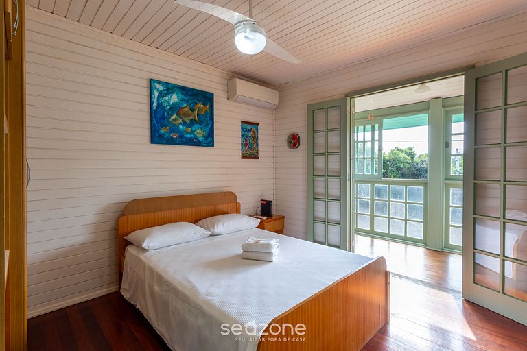 Casa con entrepiso al lado del mar RDD657