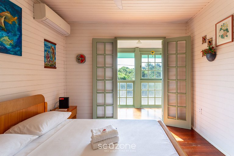 Casa con entrepiso al lado del mar RDD657