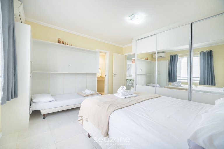 Beautiful apart by the sea and incredible view NVI501