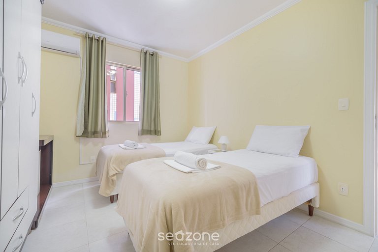 Beautiful apart by the sea and incredible view NVI501