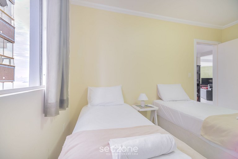 Beautiful apart by the sea and incredible view NVI501