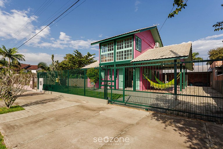 Casa con entrepiso al lado del mar RDD657