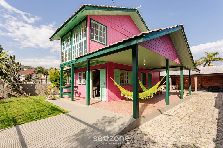 Casa con entrepiso al lado del mar RDD657