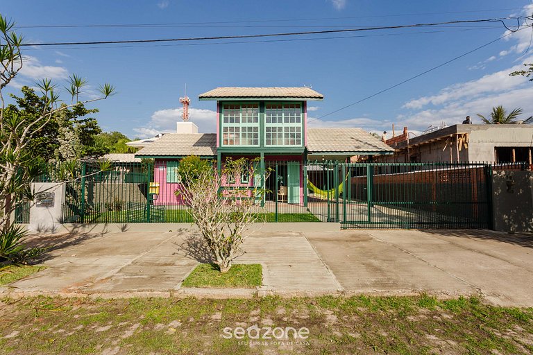 Casa con entrepiso al lado del mar RDD657