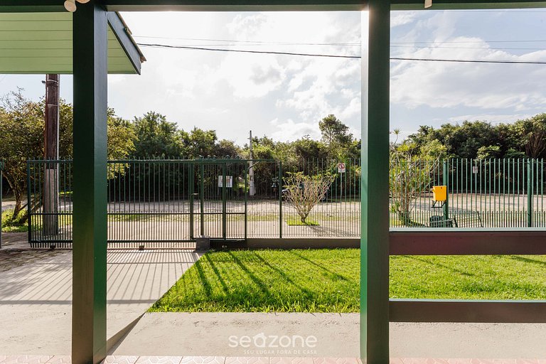 Casa con entrepiso al lado del mar RDD657