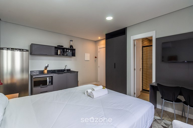 Studio en Cond. c/ Piscina en Centro POA TCO0811