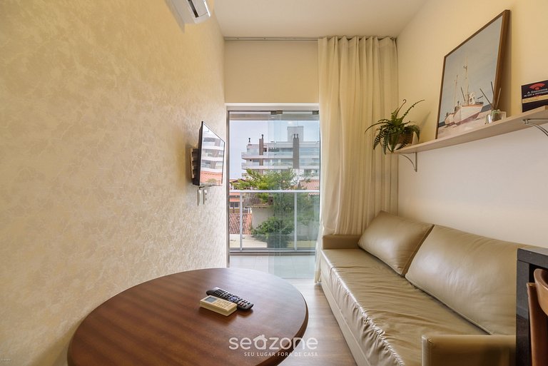 Studio chamoso na praia de Bombinhas VEC112