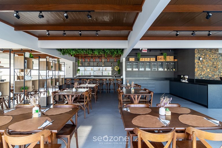 Studio chamoso na praia de Bombinhas VEC112