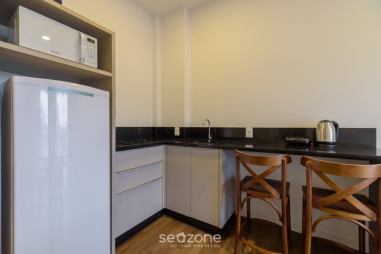 Estudio en hermoso cond. Centro Bombinhas VEC213