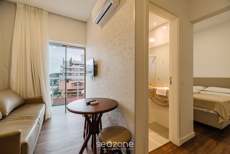 Estudio en hermoso cond. Centro Bombinhas VEC213