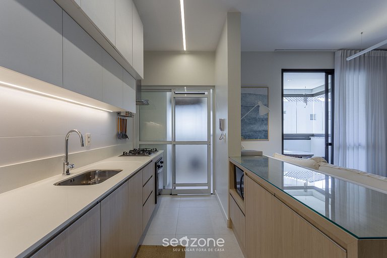 Apto em cond. c/ piscina a 200m da Praia ADC104