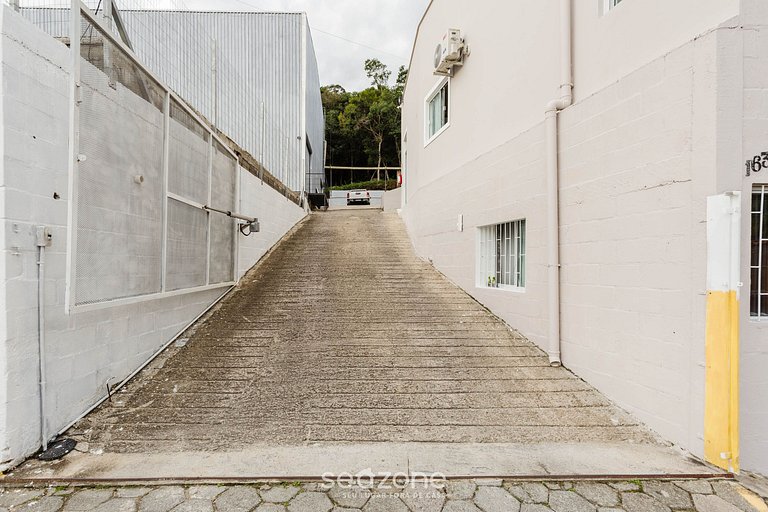 Apto p/ vacaciones en Jurerê 800m de playa JMA125