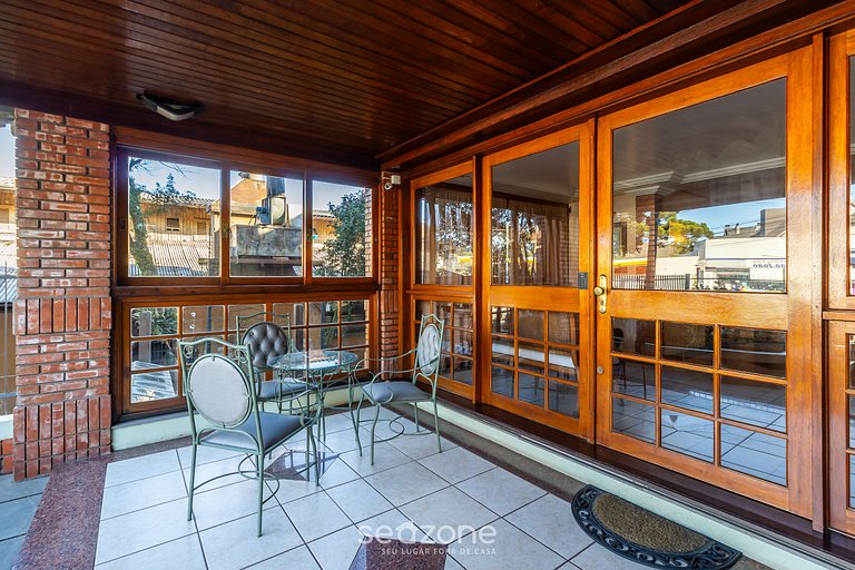 Apto c/ Parrilla 1km del Centro de Gramado SDS104