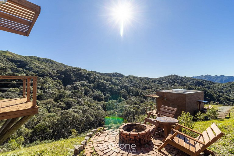 Cabaña con impresionantes vistas a las montañas VST020