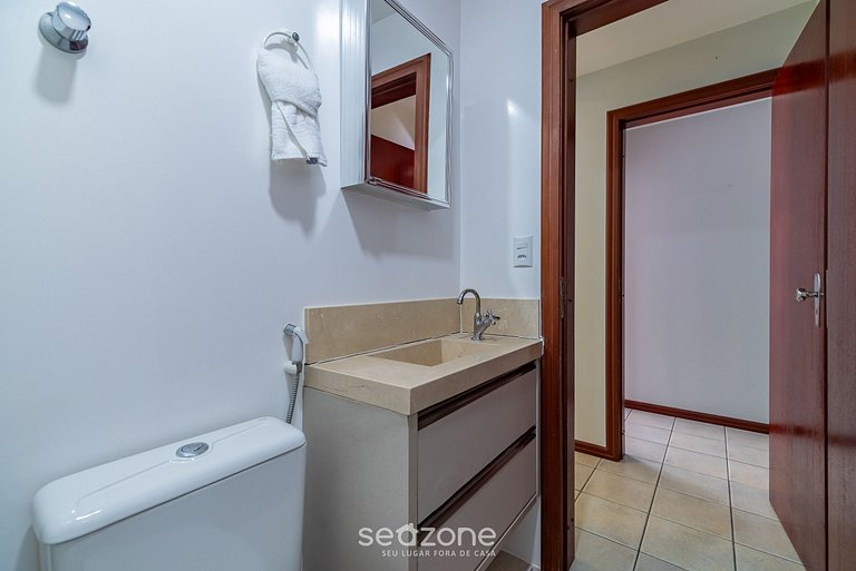 Depto c/ balcón 150m del mar Meia Praia RCB405