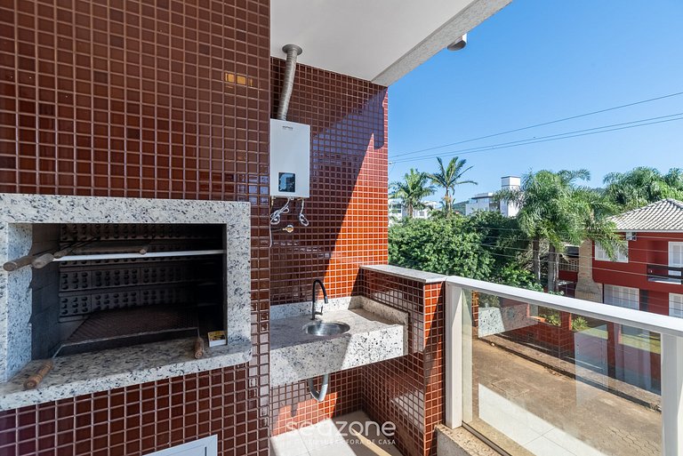 Apt 2Q Moderno 80m da Praia de Mariscal IML0107