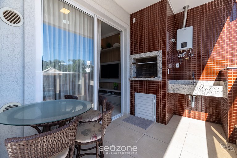 Apt 2Q Moderno 80m da Praia de Mariscal IML0107