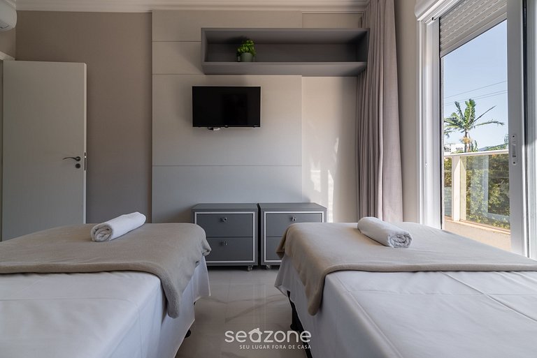 Apt 2Q Moderno 80m da Praia de Mariscal IML0107