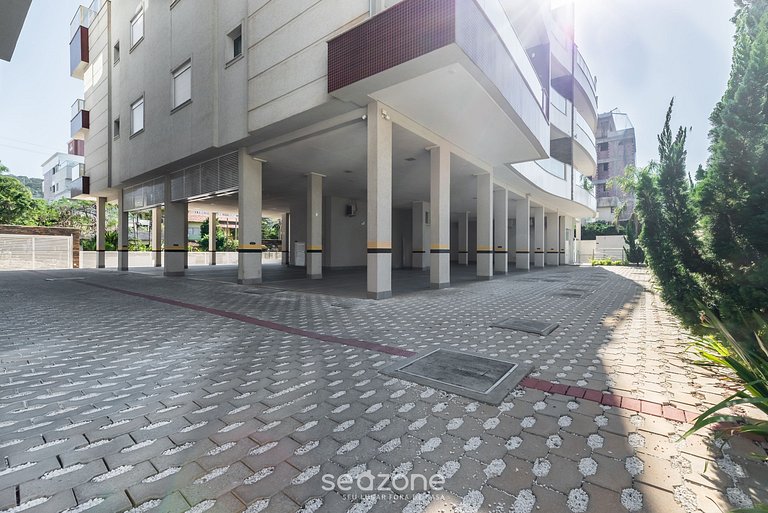 Apt 2Q Moderno 80m da Praia de Mariscal IML0107