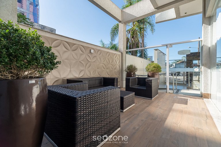 Apt 2Q Moderno 80m da Praia de Mariscal IML0107