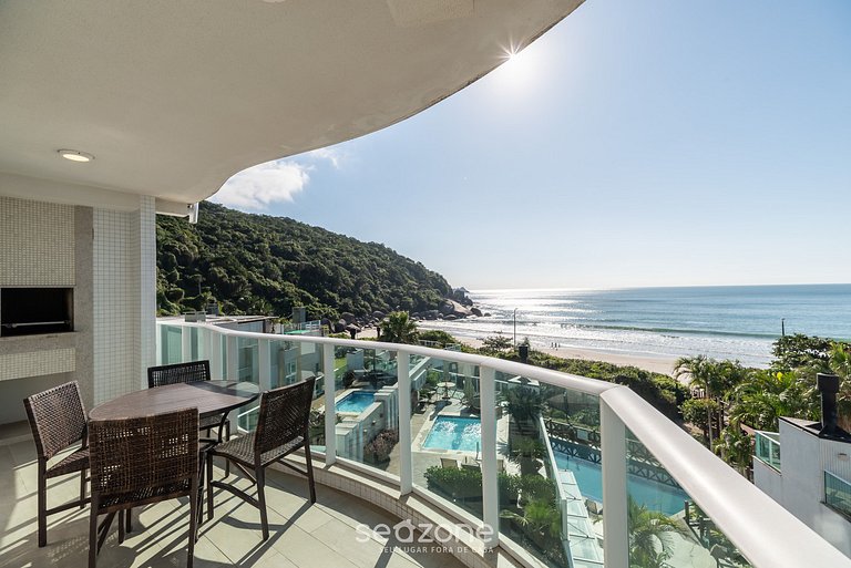 Apto com Vista a 180m da Praia de Bombas CVA0401