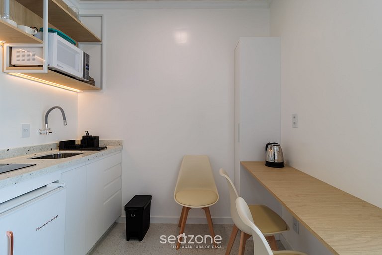 Studio bem localizado no centro de Floripa EVA105