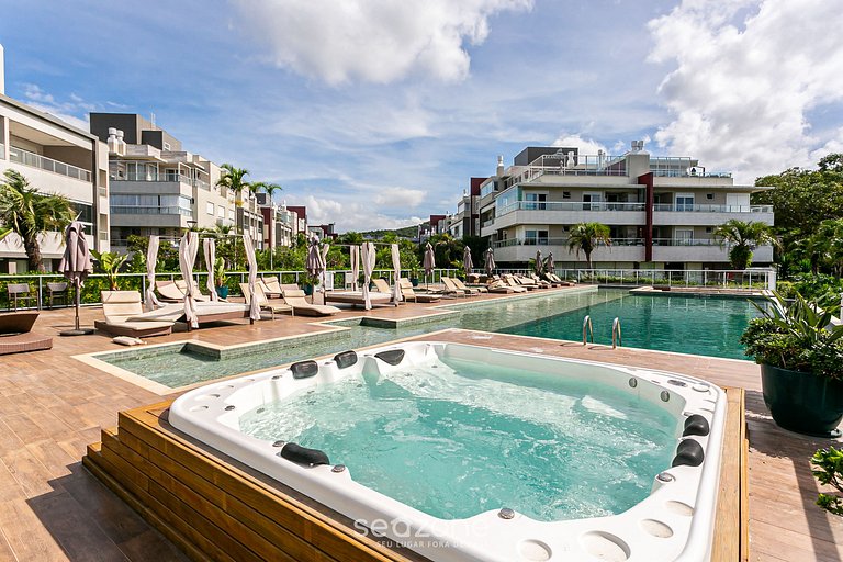 Apto em Home Beach Resort frente mar TBS1105