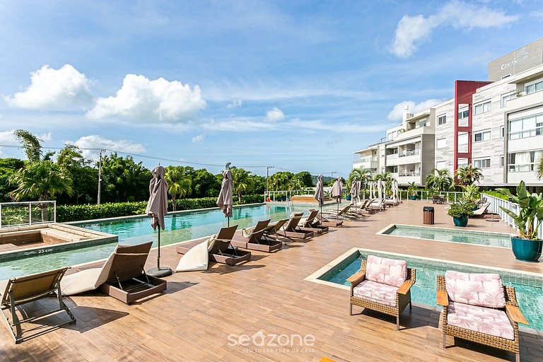 Apto em Home Beach Resort frente mar TBS1105