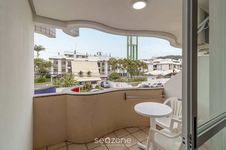 Acogedor apto con balcón en Floripa IHO127