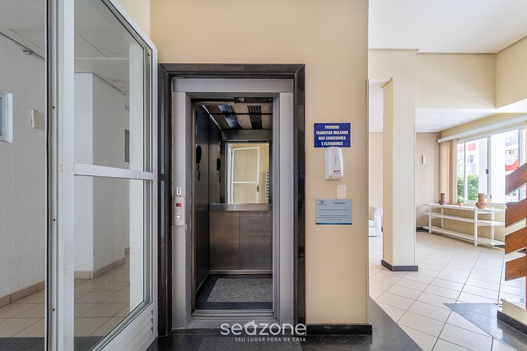 Acogedor apto con balcón en Floripa IHO127