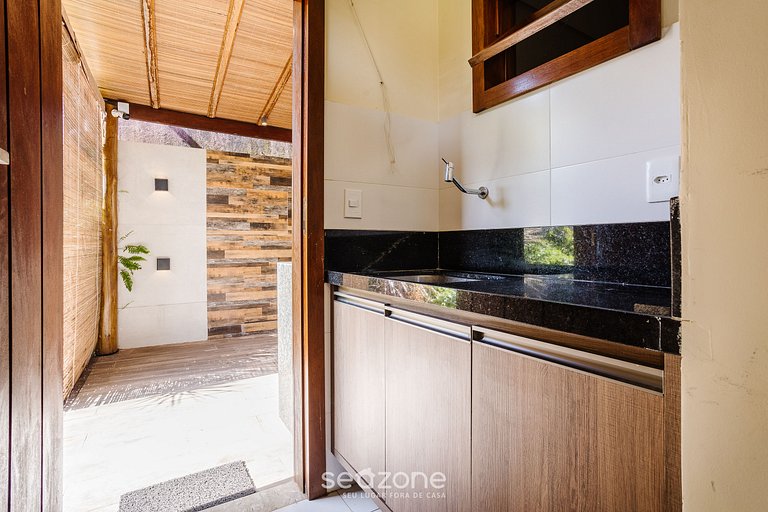 Casa com piscina a 5 minutos da Praia CMV004