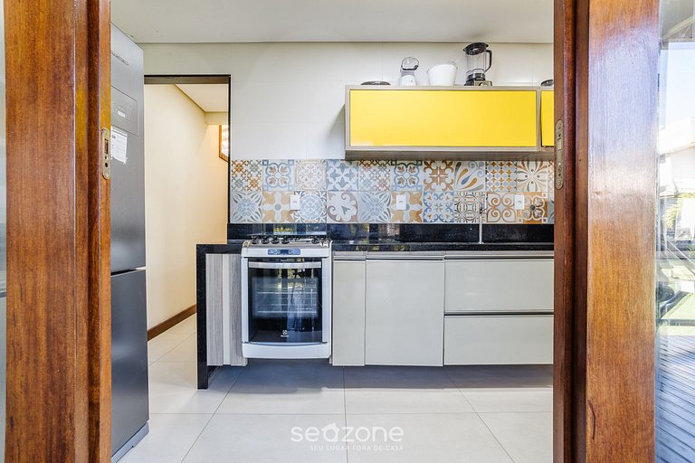 Casa com piscina a 5 minutos da Praia CMV004