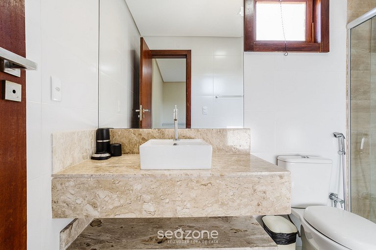 Casa con piscina a 5 minutos de la playa CMV004