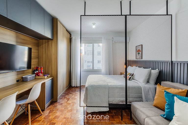 Studio Confortável e Bem Localizado em POA CEI0304