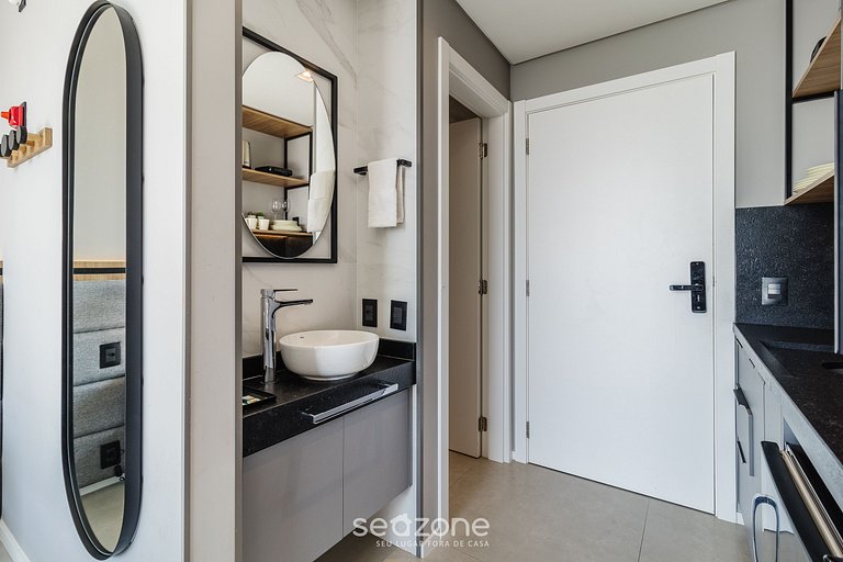 Hermoso estudio c/ vista frente mar Jurerê SPJ0503