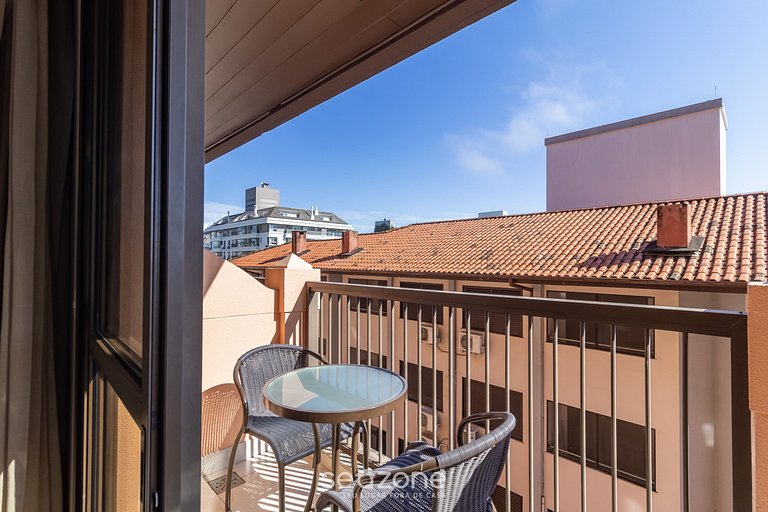 Stúdio em resort beira mar Praia de Jurerê JBV165