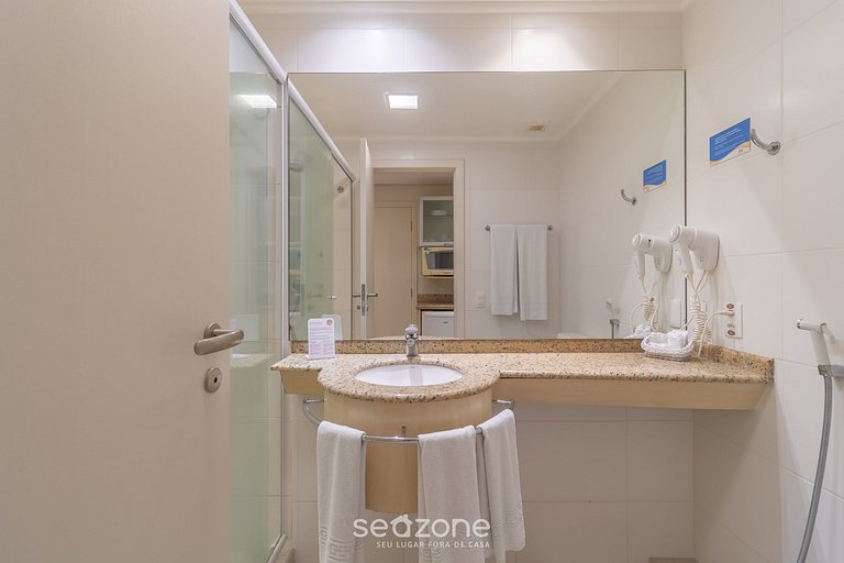 Stúdio en resort frente mar Playa de Jurerê JBV165